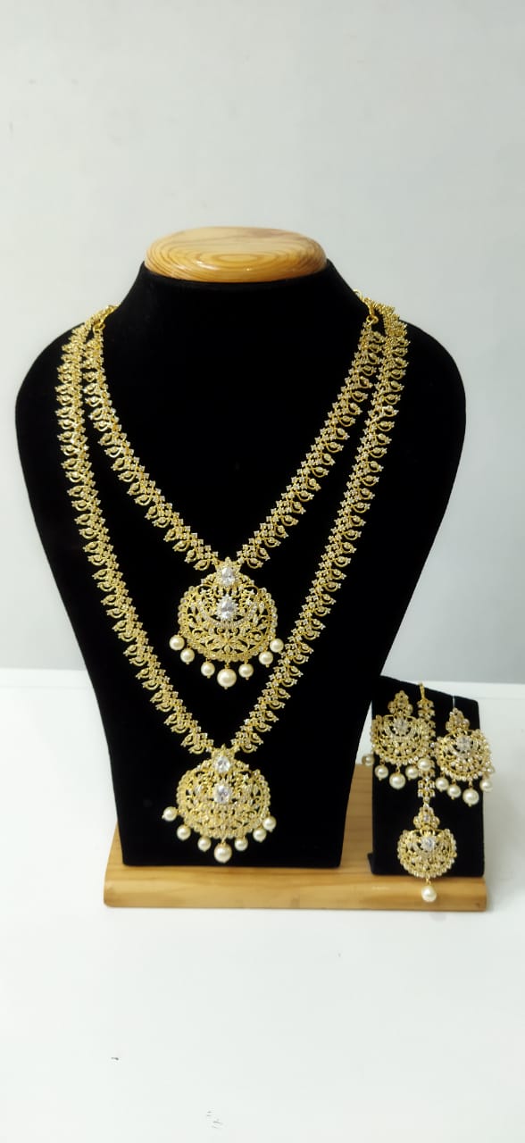 Read more about the article one gram gold jewellery in Uppal